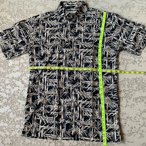 Hawaiian Shirt - Picture 5 of 6